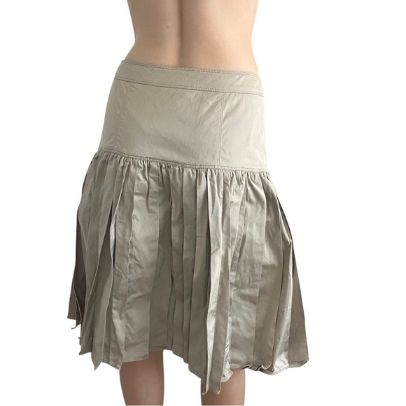Burberry London Knee Length Pleated Skirt Tan Khaki Button Up Size 6 Small - Picture 2 of 13